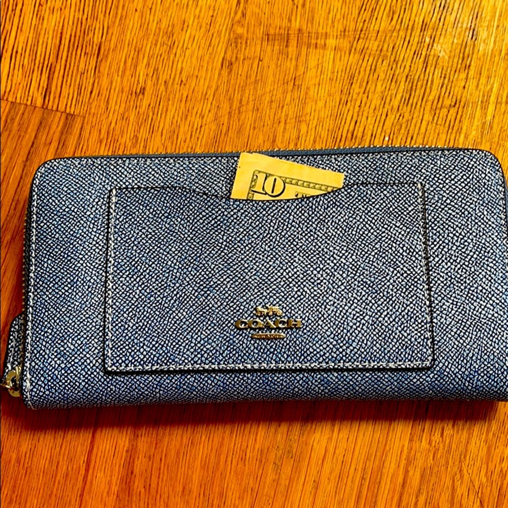 Coach wallet